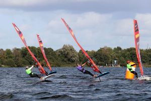 Das Regattafeld auf dem Binnensee