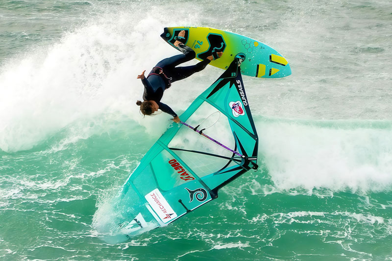 We One ab sofort exklusiv im We One-Webshop