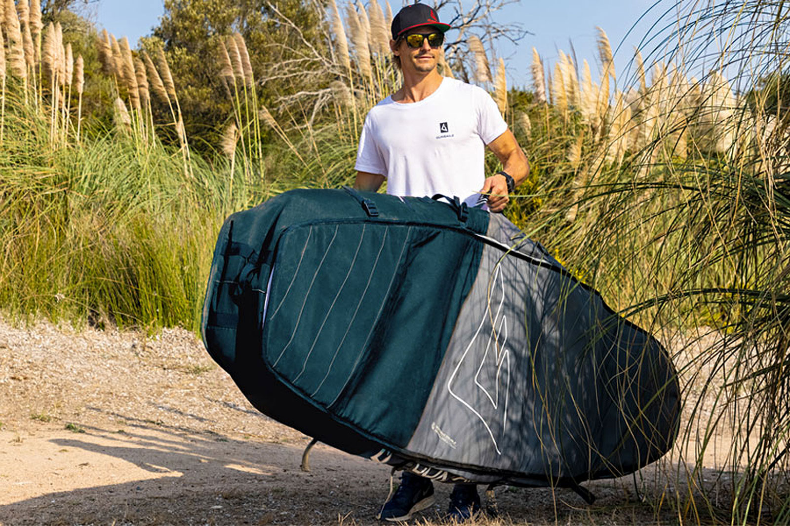 Gunsails Surf & Travel Bags im Angebot