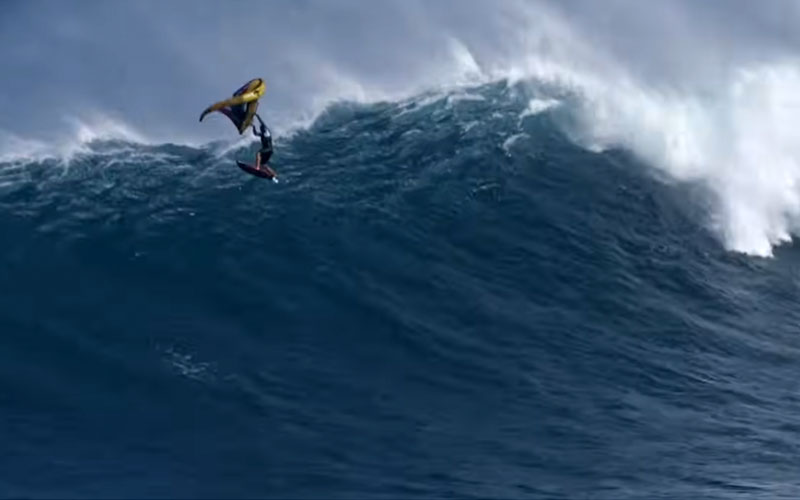 Surfing like a Pelican over Jaws! - Kai Lenny