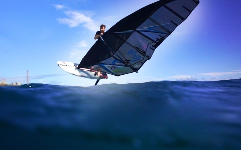 Nail Your Windfoil Gybe: 3 Tips - Bob van de Burgt