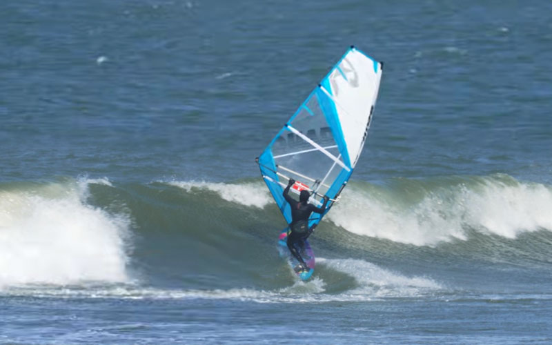 Building Day Hanstholm: Wave Windsurfing - Kooks on the Water