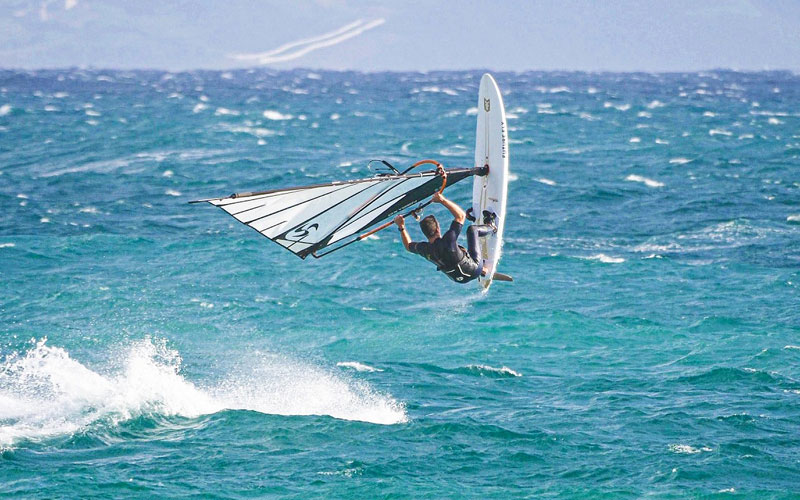 High-Wind Windsurfing in Tarifa! - Mario Kümpel